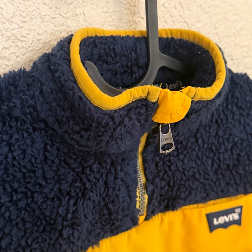 Levis Boys XS 4-5 Colorblocked Sherpa Half Zip Pullover Sweatshirt Blue Yellow - Picture 7 of 11